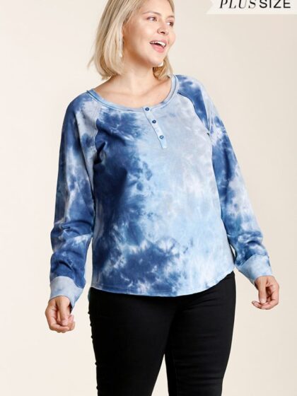 Tie-dye Button Front Long Raglan Sleeve Top With Raw Hem