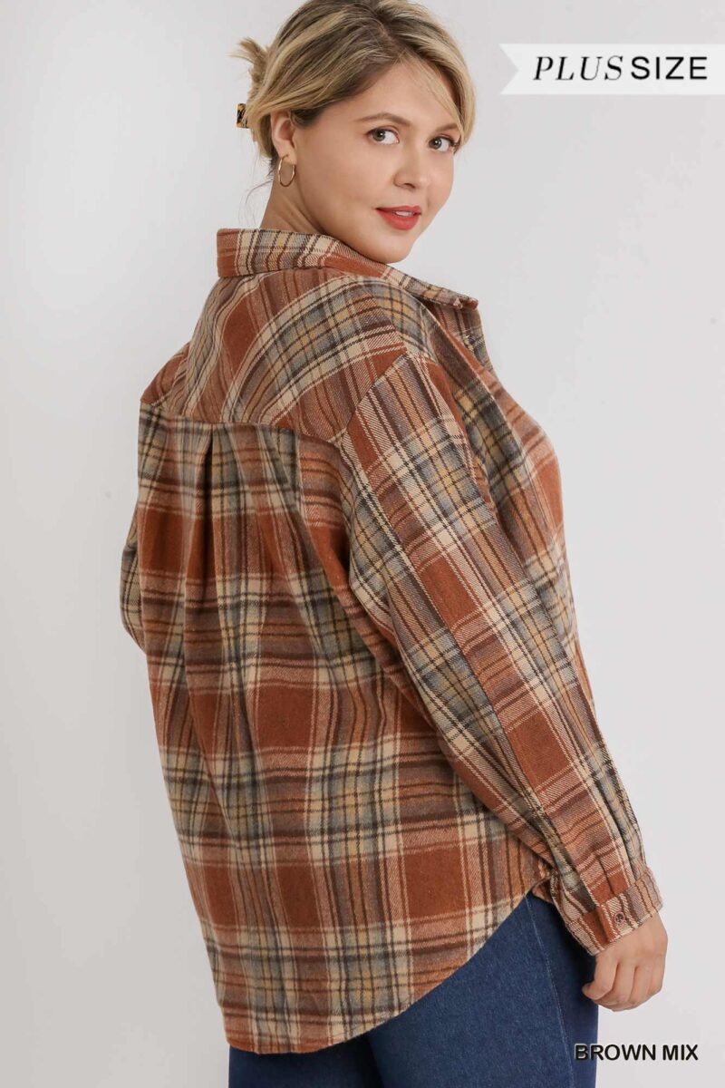 Plaid Collar Button Down Overshirt With Front Pockets - Image 4