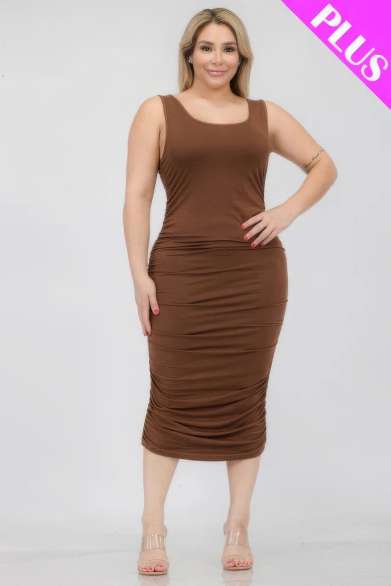 Plus Size Square Neck Ruched Bodycon Midi Dress - Image 21