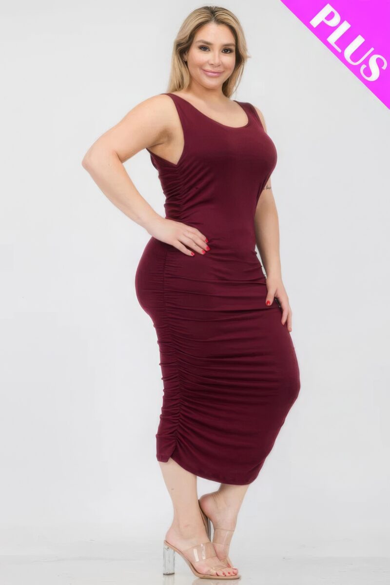 Plus Size Square Neck Ruched Bodycon Midi Dress - Image 13