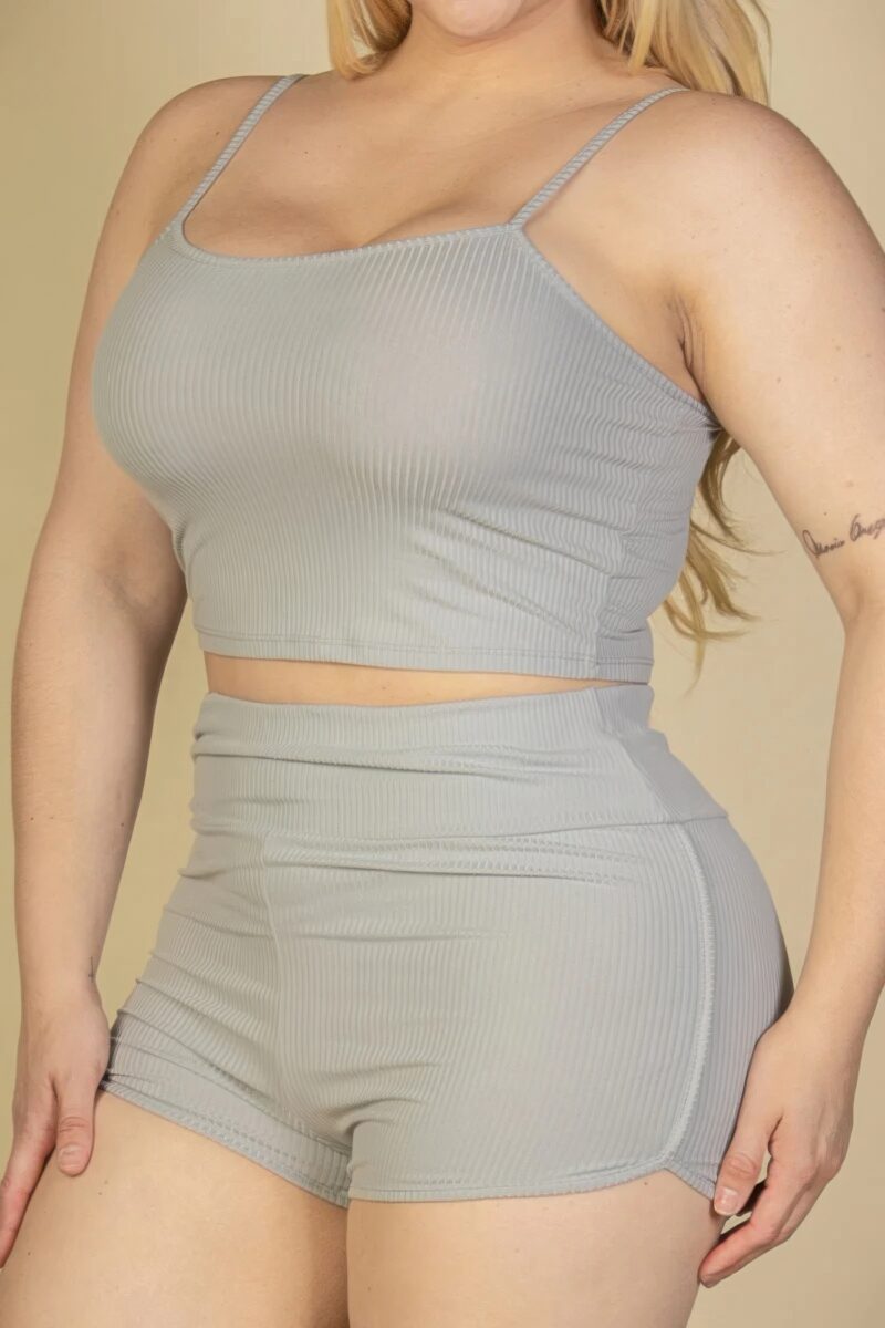 Plus Size Ribbed Cami Crop Top & Ruched Shorts Set - Image 3