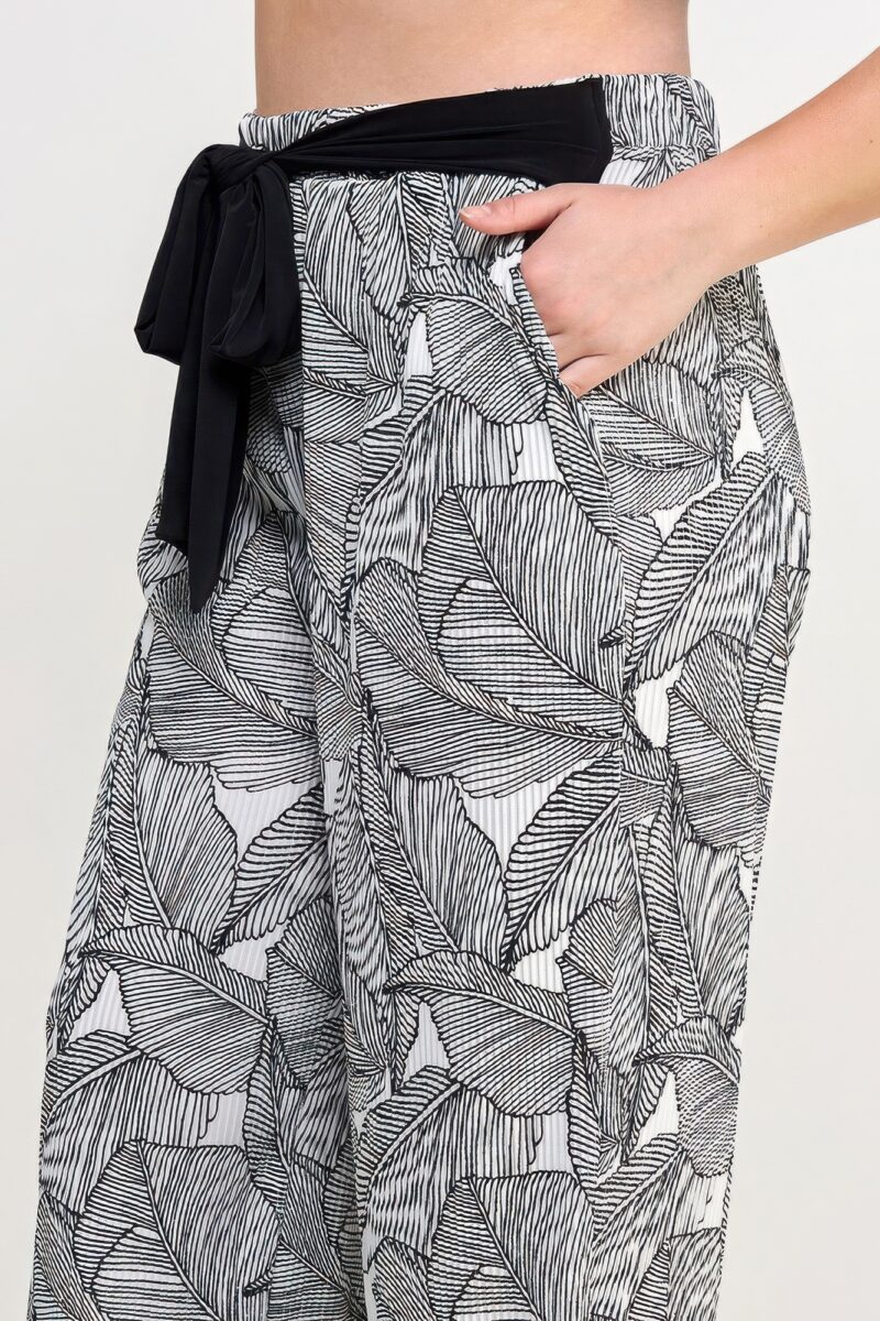 Plisse Palm Print Pants - Image 4